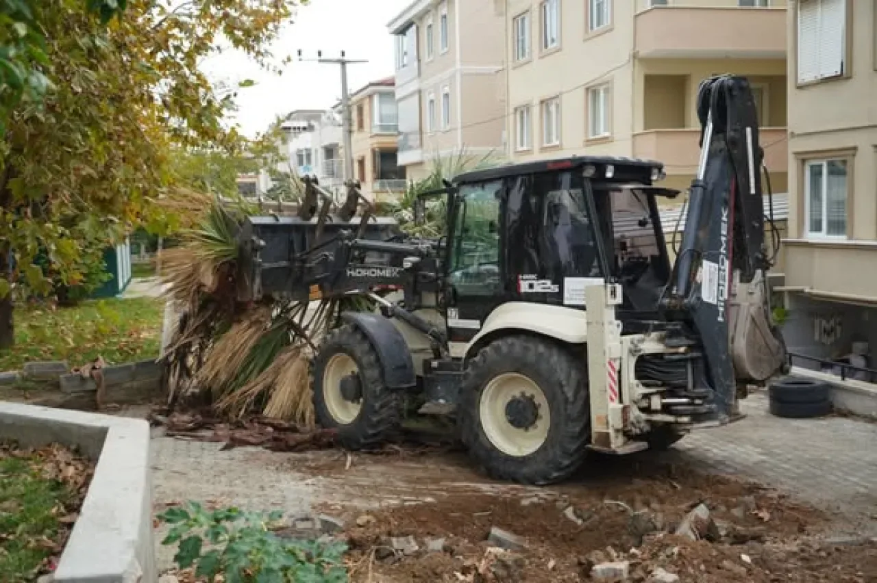 Edremit'te İki Önemli Yol Birleştiriliyor Edremit'te İki Önemli Yol Birleştiriliyor