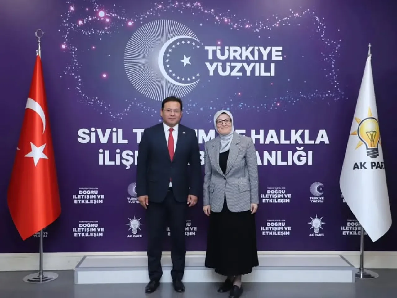 Sındırgı Belediye Başkanı, AK Parti Genel Başkan Yardımcısı Belgin Uygur ile Deprem Sonrası İstişarede Bulundu Sındırgı Belediye Başkanı, AK Parti Genel Başkan Yardımcısı Belgin Uygur ile Deprem Sonrası İstişarede Bulundu