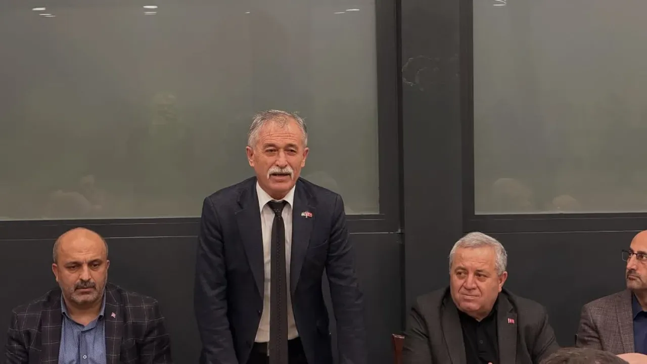 Sultanbeyli Sivaslılar Derneği'nden Memleket Günleri ve Sivaslılar Gecesi İçin İstişare Sultanbeyli Sivaslılar Derneği'nden Memleket Günleri ve Sivaslılar Gecesi İçin İstişare