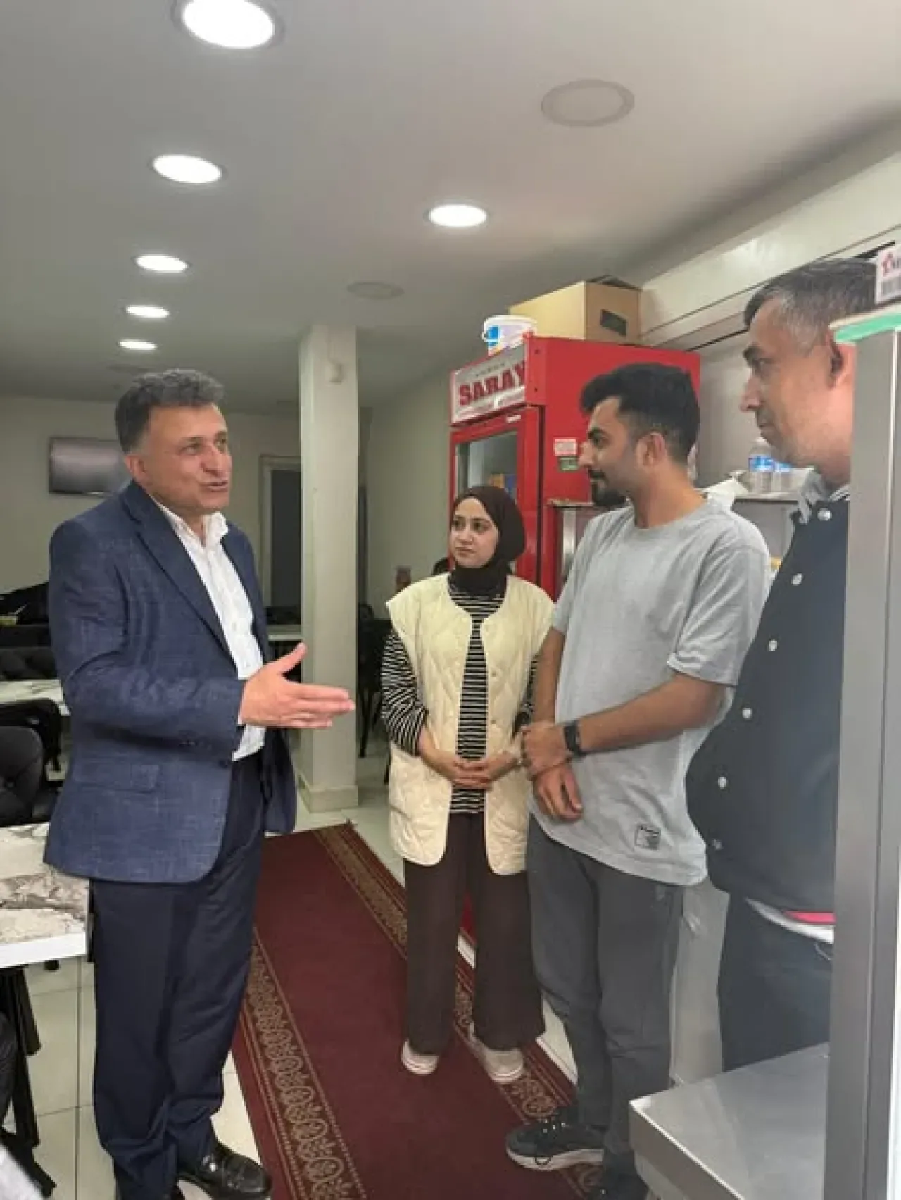 AK Parti Bayrampaşa İlçe Başkanlığı Esnaf ve Vatandaşlarla Buluştu AK Parti Bayrampaşa İlçe Başkanlığı Esnaf ve Vatandaşlarla Buluştu