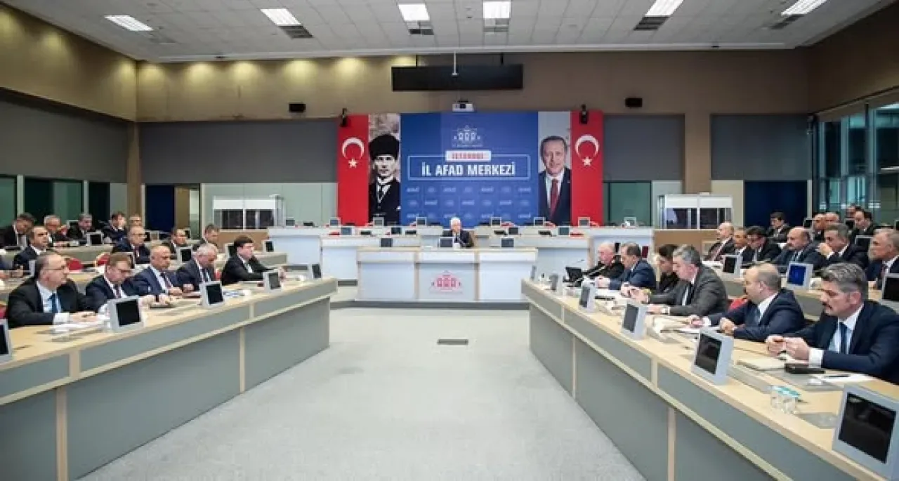 İstanbul'da Asayiş ve Koordinasyon Toplantısı Gerçekleştirildi İstanbul'da Asayiş ve Koordinasyon Toplantısı Gerçekleştirildi