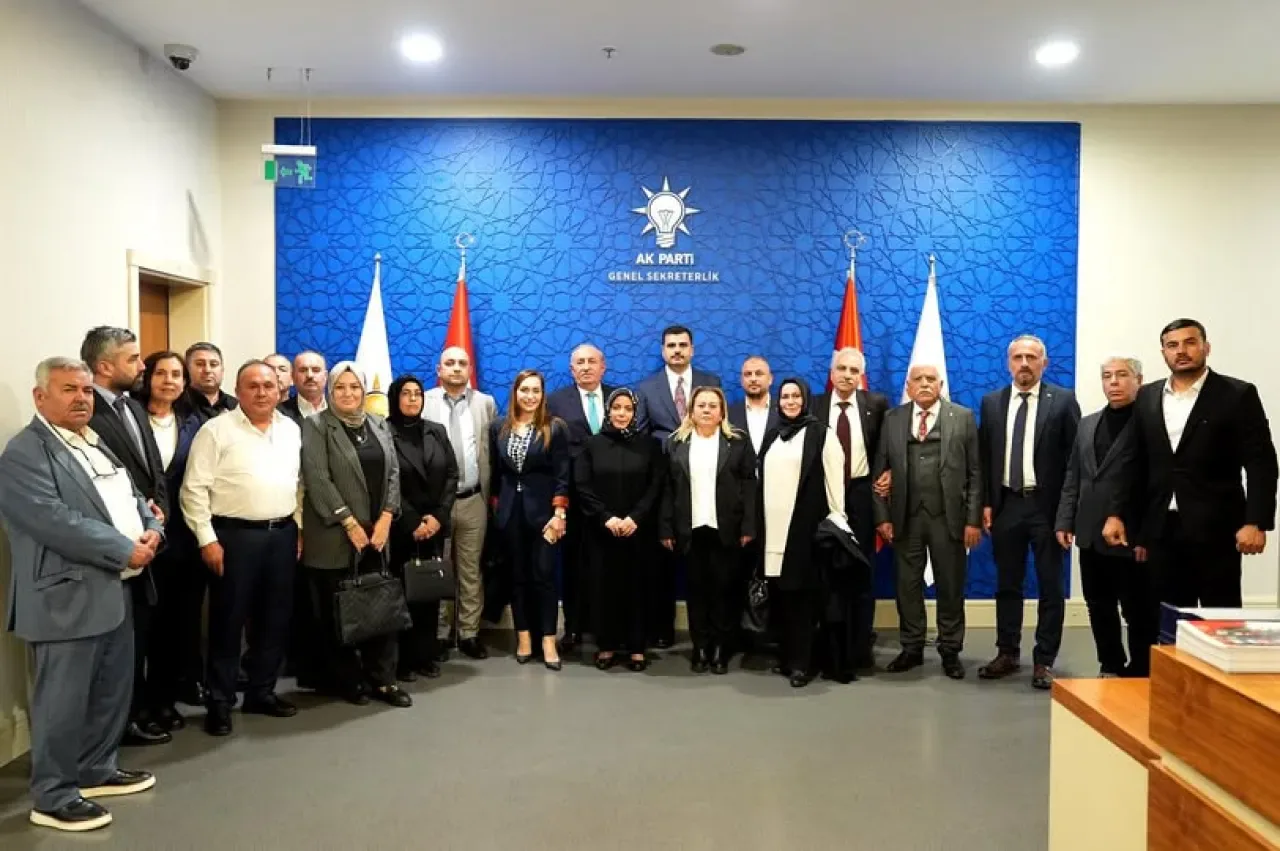 AK Parti İzmir Milletvekili İnan, Karabağlar Teşkilatını Ankara'da Ağırladı AK Parti İzmir Milletvekili İnan, Karabağlar Teşkilatını Ankara'da Ağırladı