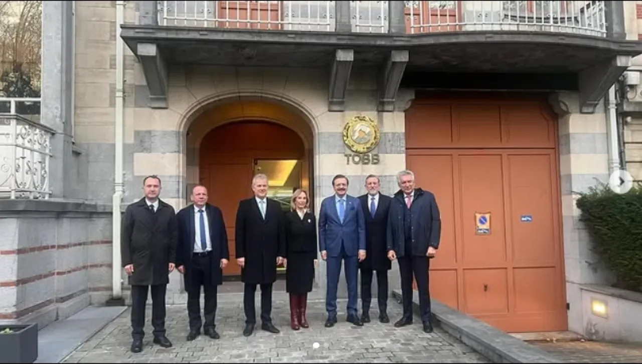 Bursa Ticaret Borsası Başkanı Özer Matlı, Brüksel'de TOBB Heyeti ile Bir Araya Geldi Bursa Ticaret Borsası Başkanı Özer Matlı, Brüksel'de TOBB Heyeti ile Bir Araya Geldi