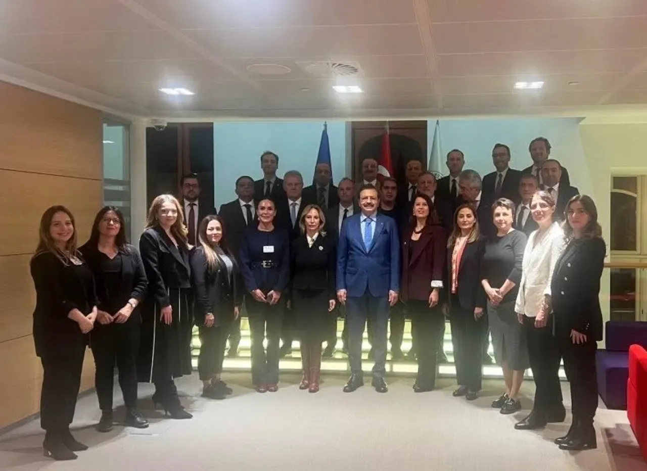 Bursa Ticaret Borsası Başkanı Özer Matlı, Brüksel'de AB Bilgi Merkezleri Koordinatörleri ile Buluştu Bursa Ticaret Borsası Başkanı Özer Matlı, Brüksel'de AB Bilgi Merkezleri Koordinatörleri ile Buluştu