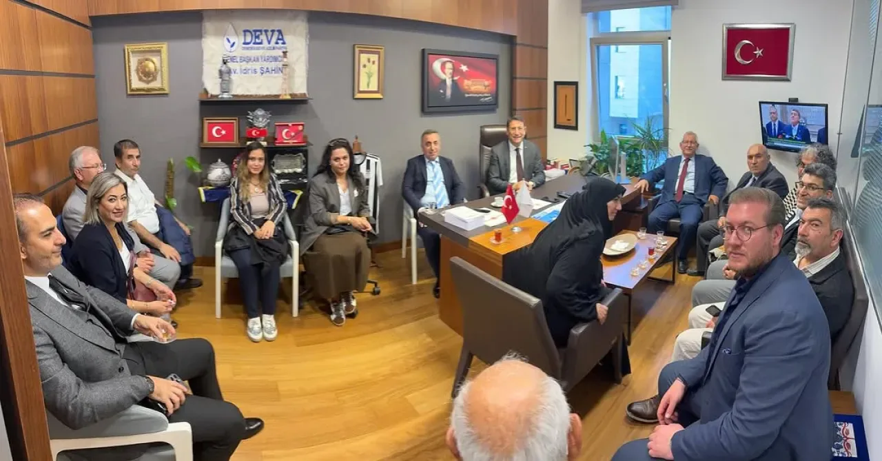 Deva Partisi Milletvekili İdris Şahin'den Teşkilat Ziyaretlerine Teşekkür Deva Partisi Milletvekili İdris Şahin'den Teşkilat Ziyaretlerine Teşekkür
