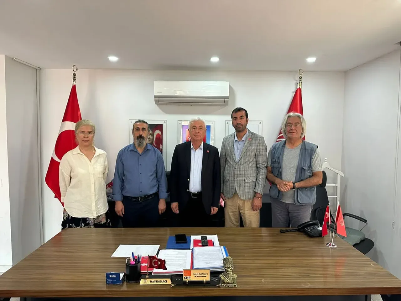 CHP Antalya İl Başkanı Kamacı, Çanakkale Gökçeada İlçe Başkanı Çelebi'yi Ağırladı CHP Antalya İl Başkanı Kamacı, Çanakkale Gökçeada İlçe Başkanı Çelebi'yi Ağırladı