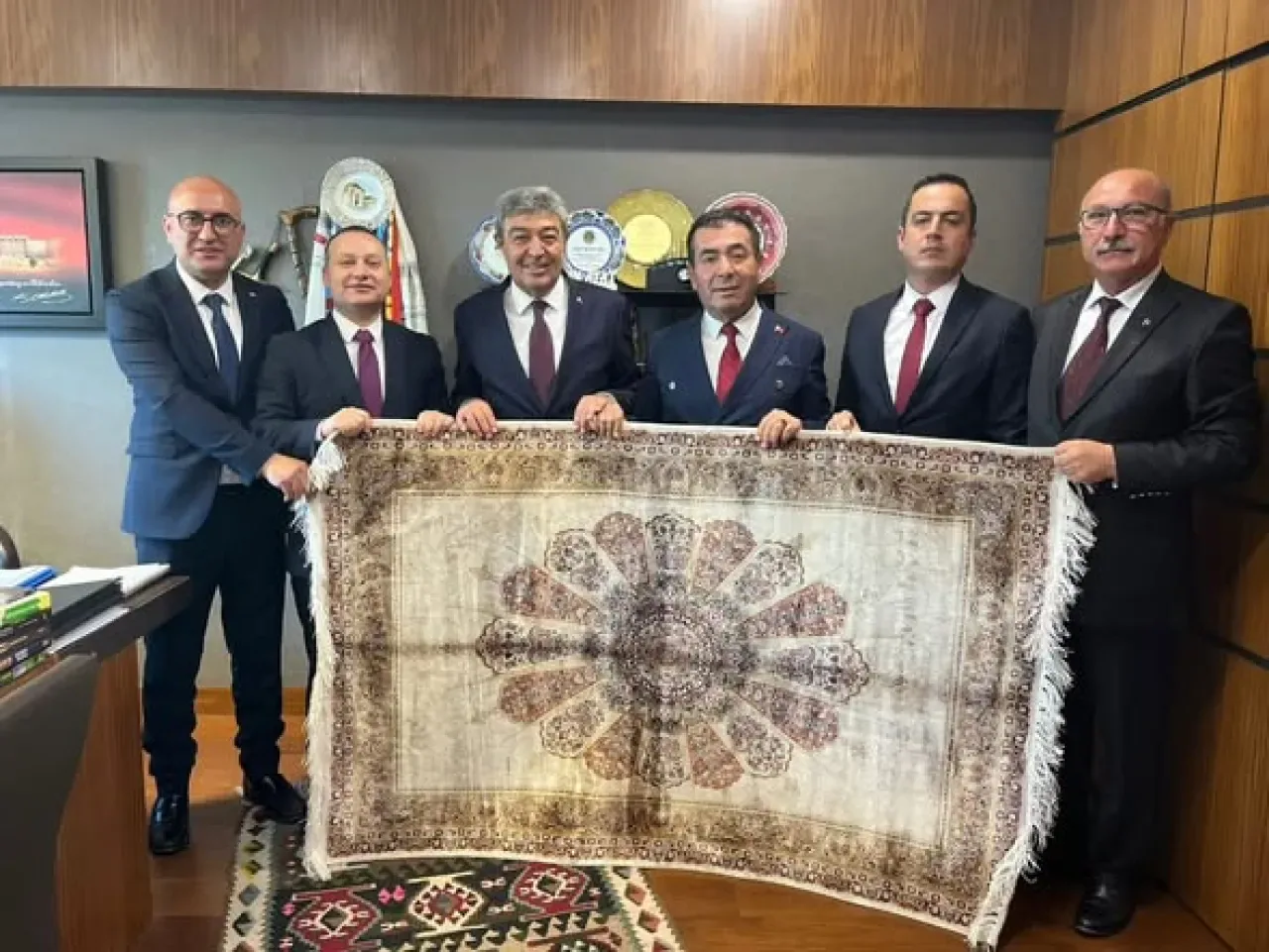 Bünyan Heyeti, Milletvekili Dursun Ataş'ı Ziyaret Etti Bünyan Heyeti, Milletvekili Dursun Ataş'ı Ziyaret Etti