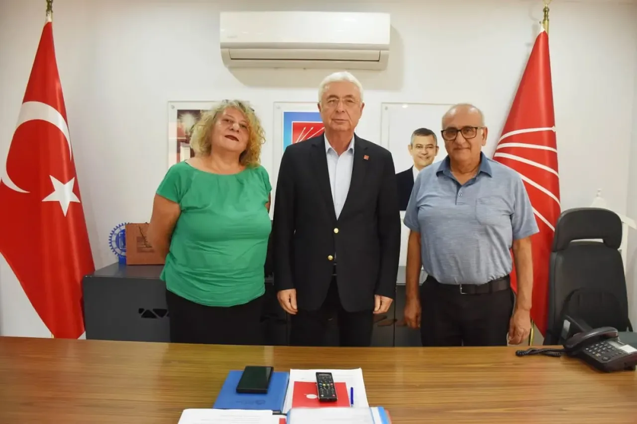 CHP Antalya İl Başkanı Nail Kamacı'ya Emekli Sendikasından Ziyaret CHP Antalya İl Başkanı Nail Kamacı'ya Emekli Sendikasından Ziyaret