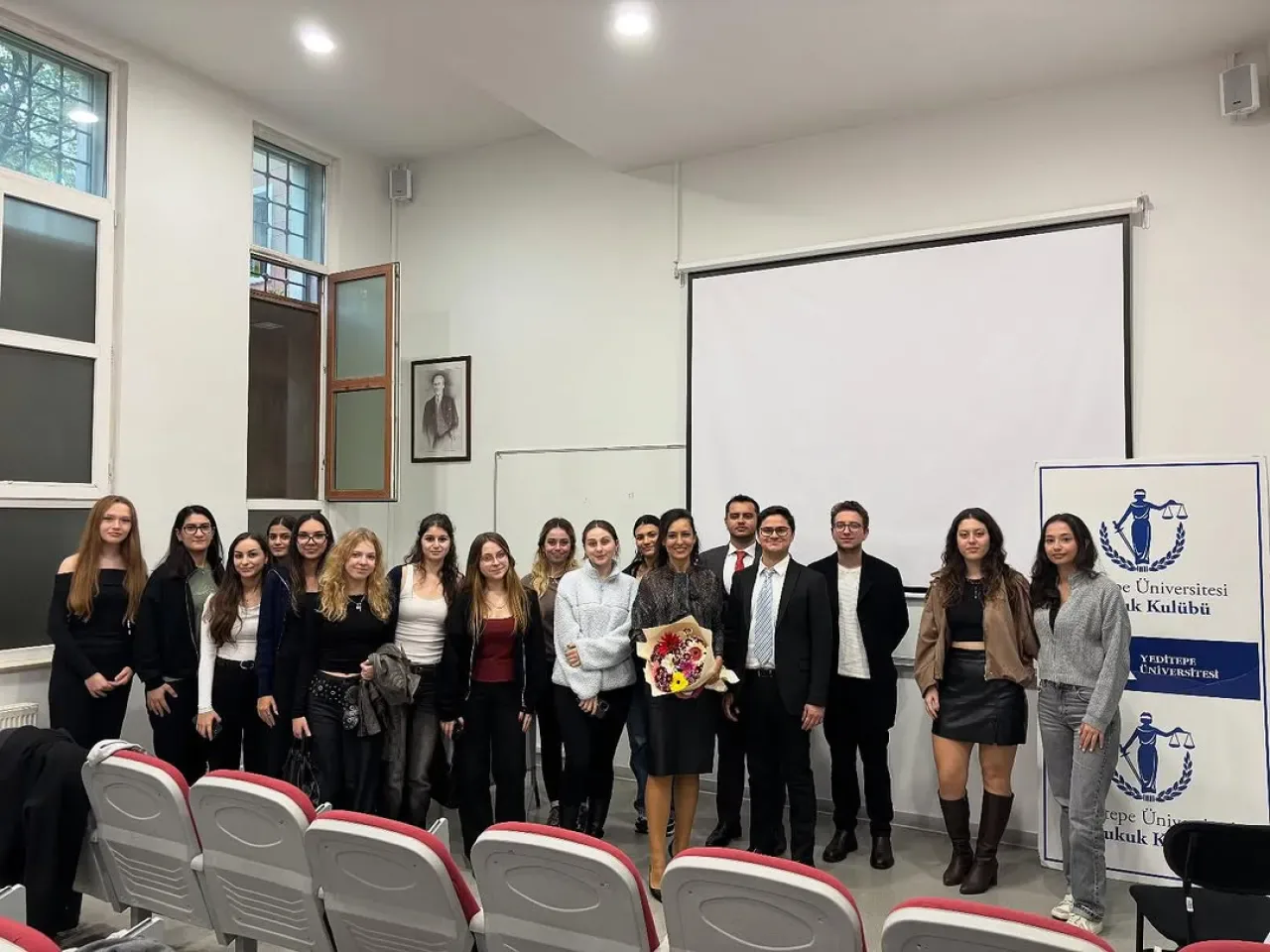 Yeditepe Üniversitesi'nde Uluslararası Hukuk Semineri Düzenlendi Yeditepe Üniversitesi'nde Uluslararası Hukuk Semineri Düzenlendi