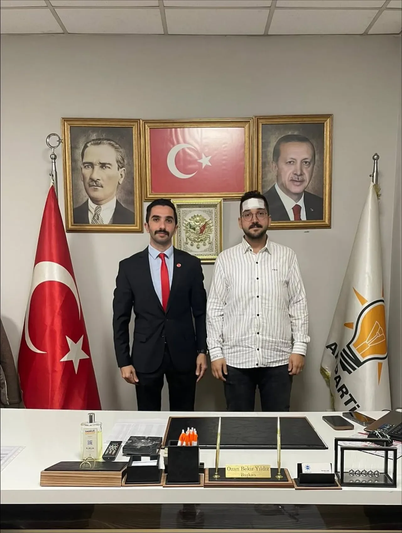 AK Parti Küçükçekmece'de Gençlik Kolları Ziyareti AK Parti Küçükçekmece'de Gençlik Kolları Ziyareti