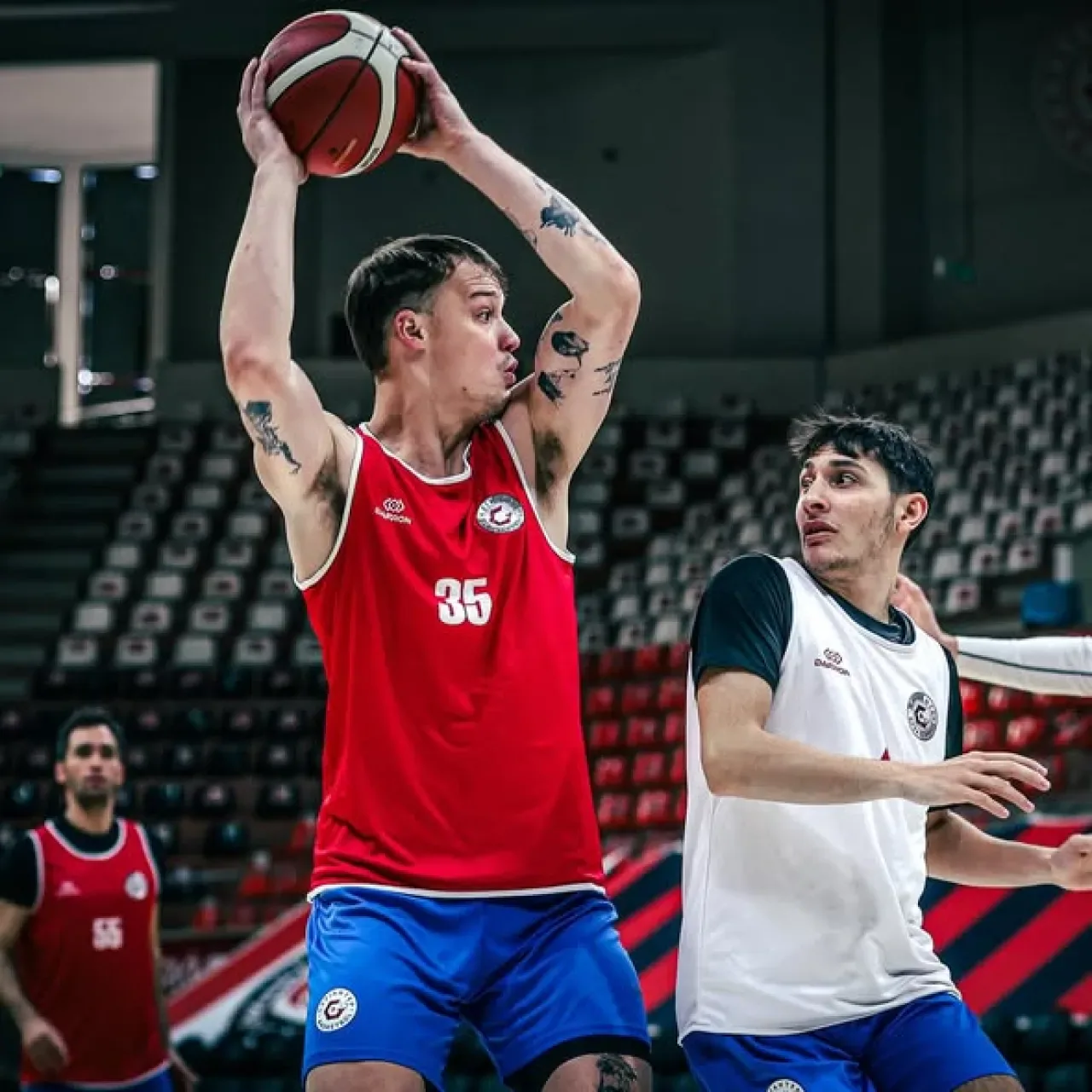 Gaziantep Basketbol Takımı Yoğun Antrenman Temposuyla Sezona Hazırlanıyor Gaziantep Basketbol Takımı Yoğun Antrenman Temposuyla Sezona Hazırlanıyor