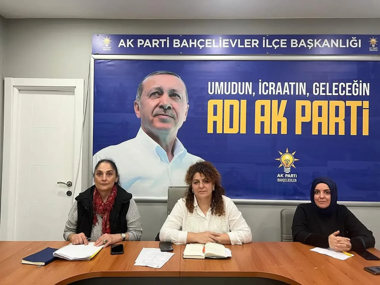 Bahçelievler AK Parti Kadın Kolları'ndan Yönetim Kurulu Toplantısı Bahçelievler AK Parti Kadın Kolları'ndan Yönetim Kurulu Toplantısı