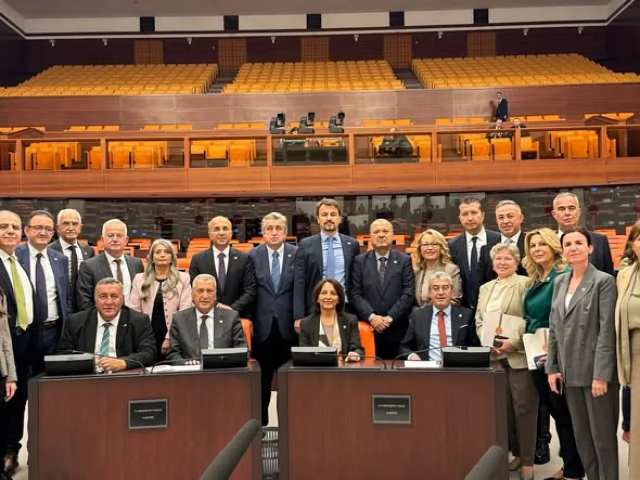 CHP'li Aşkın Genç: TBMM Genel Kurul Çalışmaları Tamamlandı CHP'li Aşkın Genç: TBMM Genel Kurul Çalışmaları Tamamlandı