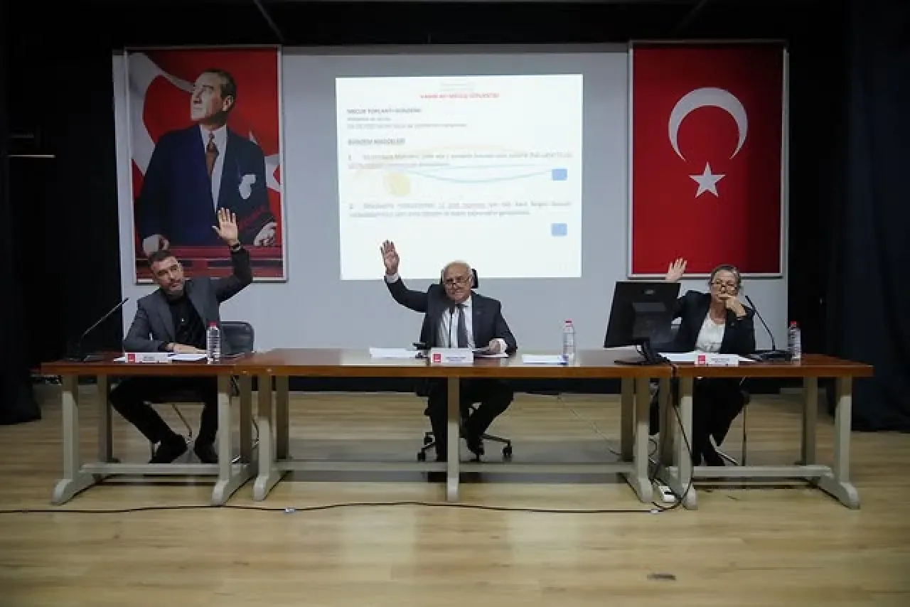 Ayvalık Belediyesi Kasım Ayı Meclis Toplantısını Gerçekleştirdi Ayvalık Belediyesi Kasım Ayı Meclis Toplantısını Gerçekleştirdi