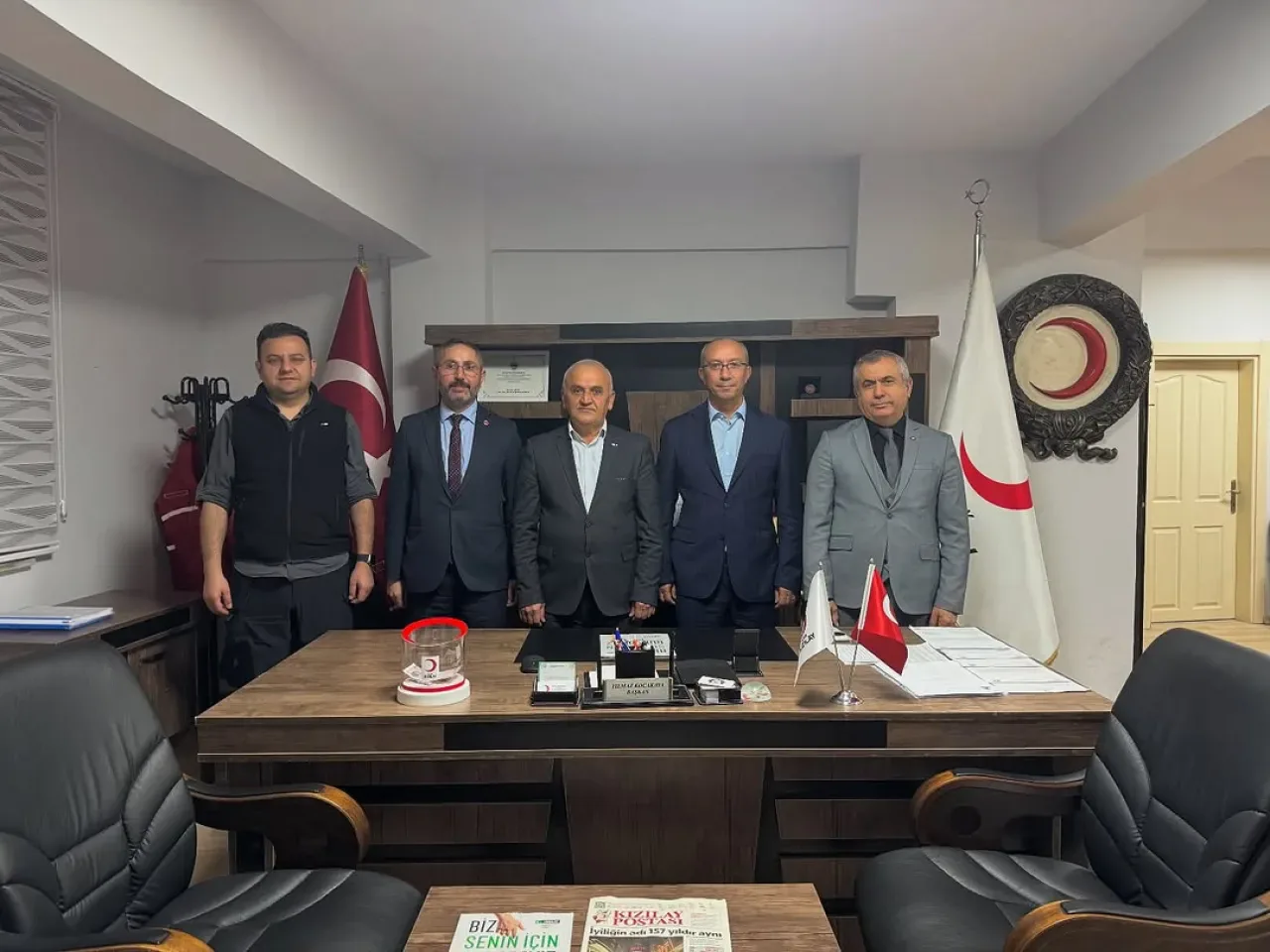 Türk Kızılay Esenler Şubesi'nde Afet Tatbikatı Hazırlık Toplantısı Türk Kızılay Esenler Şubesi'nde Afet Tatbikatı Hazırlık Toplantısı