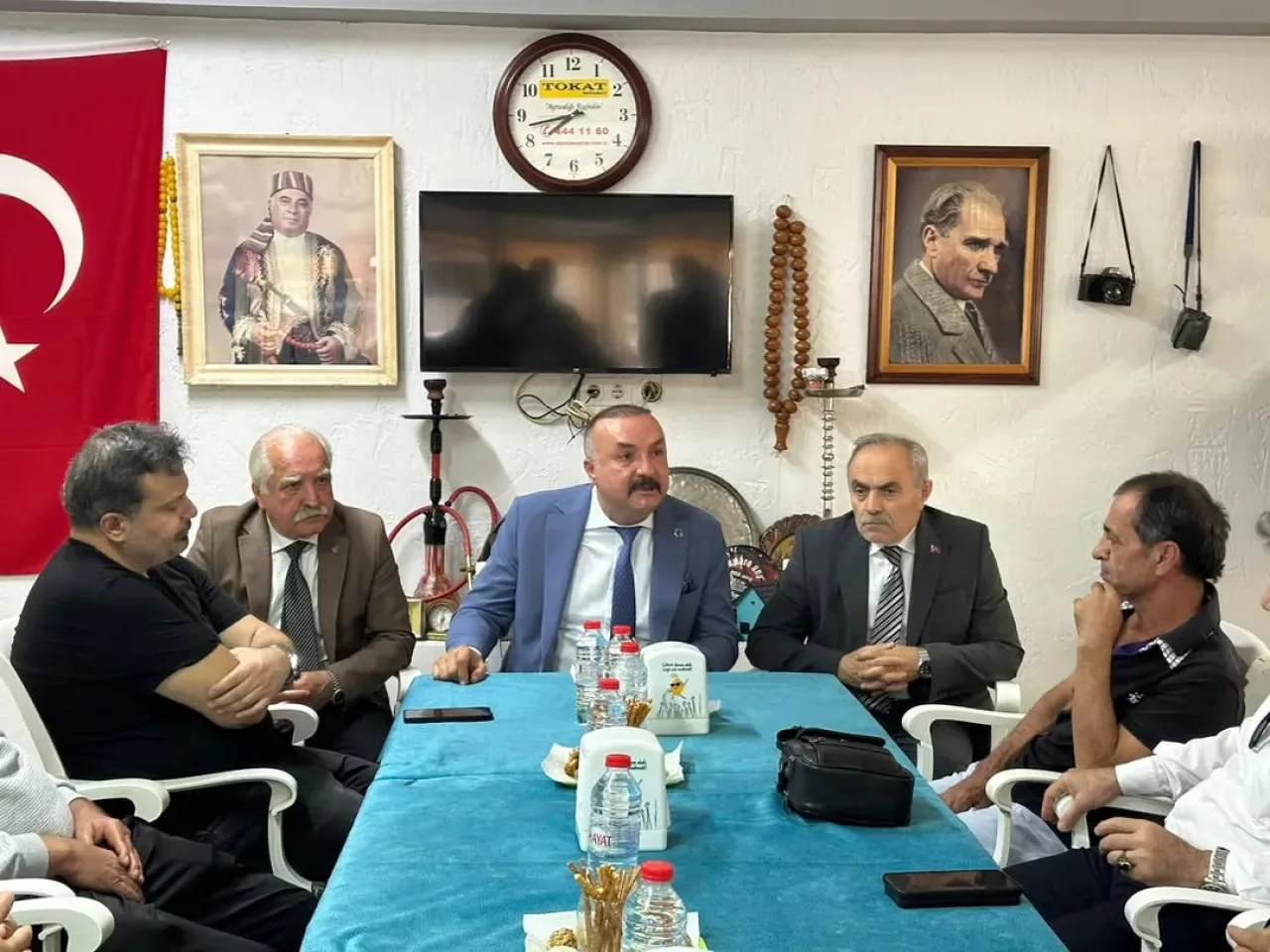 MHP Muratpaşa, Varlık Mahallesi'nde Komşuluk Toplantılarına Başladı MHP Muratpaşa, Varlık Mahallesi'nde Komşuluk Toplantılarına Başladı