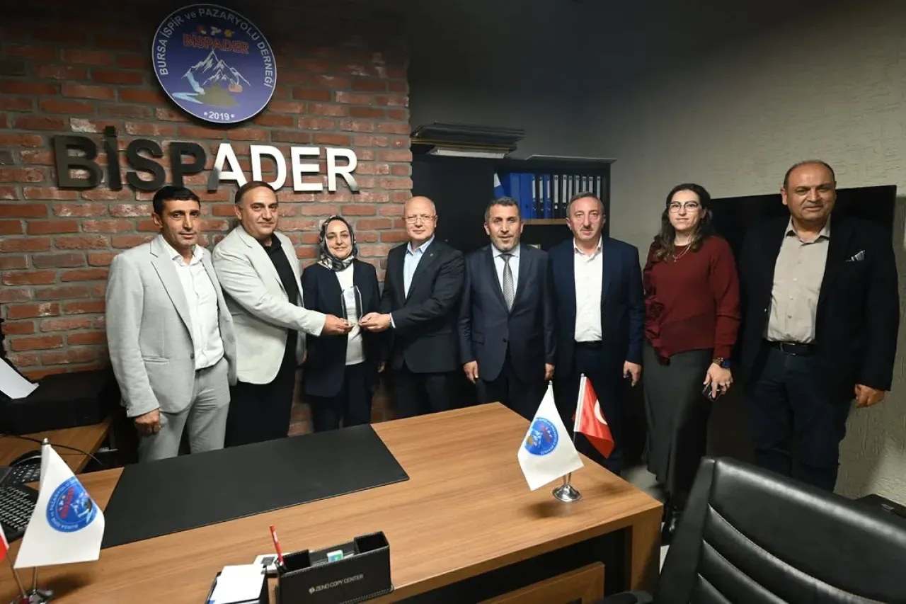 AK Parti Bursa İl Başkanı Davut Gürkan, BİSPADER Yönetimini Ziyaret Etti AK Parti Bursa İl Başkanı Davut Gürkan, BİSPADER Yönetimini Ziyaret Etti