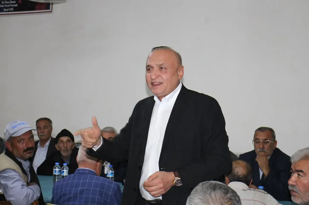 CHP'li Milletvekili Melih Meriç'ten "Umut ve Adalet" Vurgusu CHP'li Milletvekili Melih Meriç'ten "Umut ve Adalet" Vurgusu