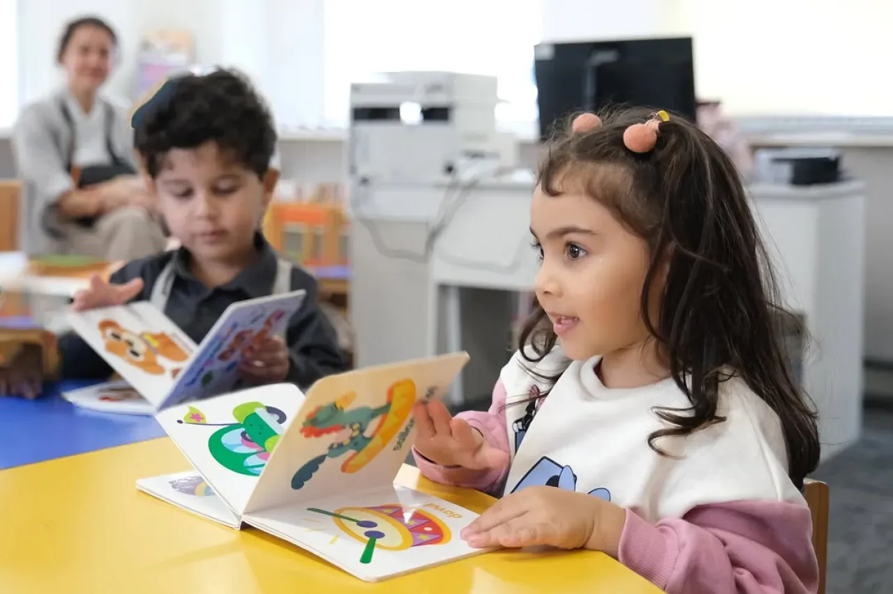Büyükçekmece'de Çocuklar Masalların Renkli Dünyasında Buluştu Büyükçekmece'de Çocuklar Masalların Renkli Dünyasında Buluştu