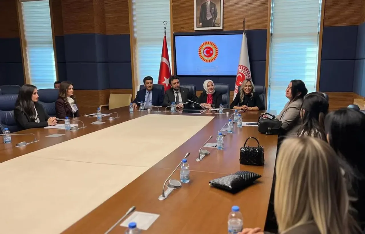 Alanya'da Kadın Girişimcilerle Buluşma: Üretim Gücü ve Potansiyel Destekleniyor Alanya'da Kadın Girişimcilerle Buluşma: Üretim Gücü ve Potansiyel Destekleniyor