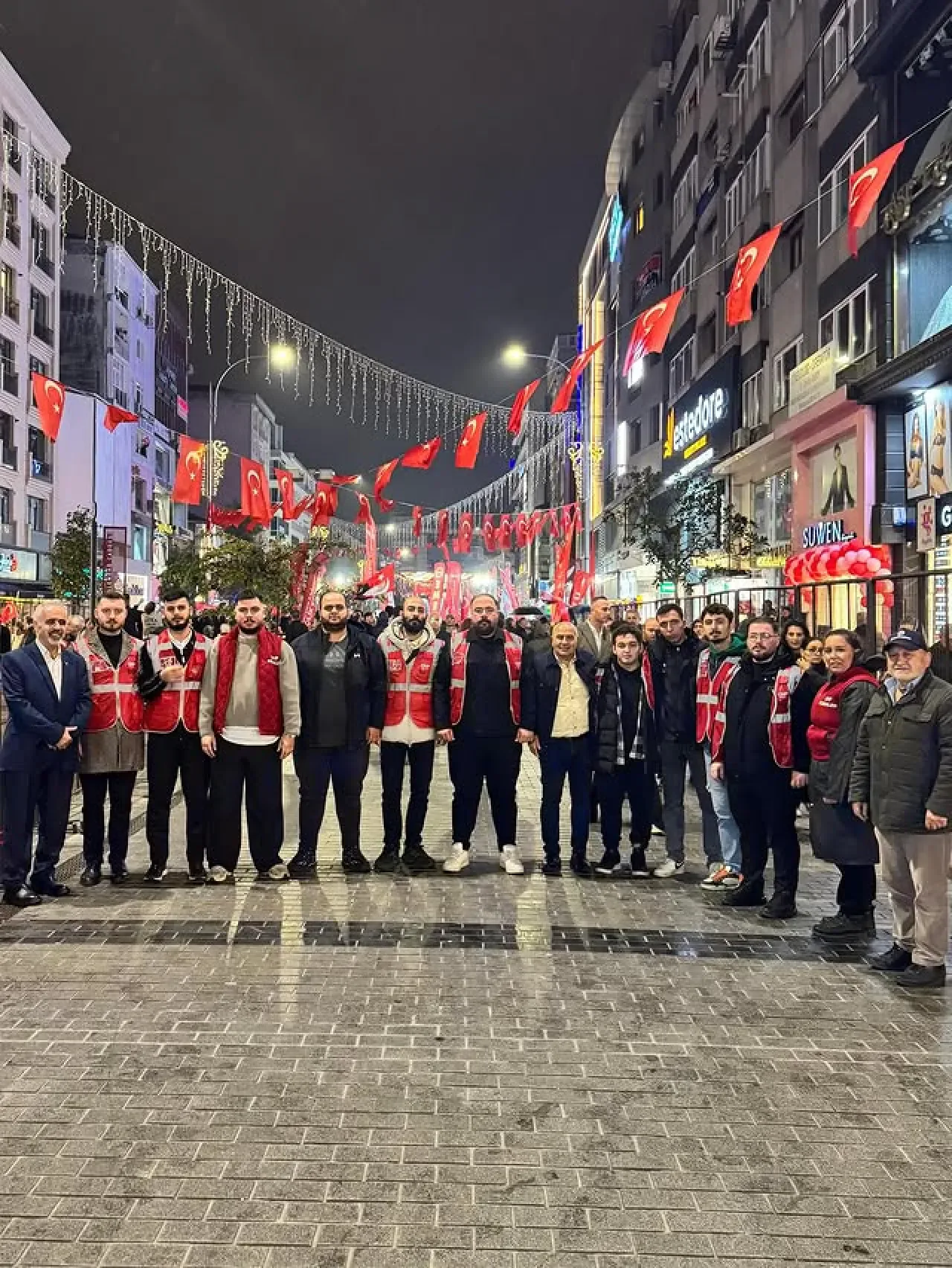 CHP Esenler Gençlik Kolları'na Üyelik ve Büyüme Hedefi CHP Esenler Gençlik Kolları'na Üyelik ve Büyüme Hedefi