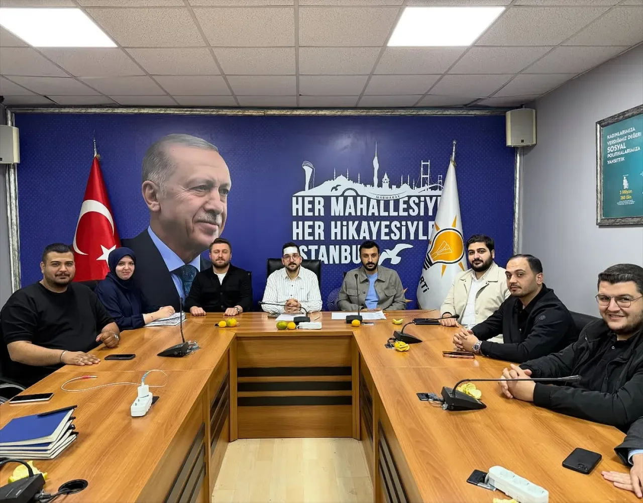 AK Parti Küçükçekmece Gençlik Kollan Yönetim Kurulu Toplantısı Gerçekleştirildi AK Parti Küçükçekmece Gençlik Kollan Yönetim Kurulu Toplantısı Gerçekleştirildi