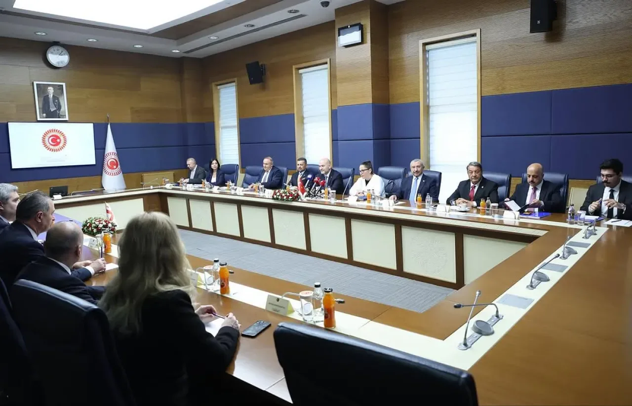 Türkiye ve Gürcistan Parlamentolar Arası İş Birliğini Görüştü Türkiye ve Gürcistan Parlamentolar Arası İş Birliğini Görüştü