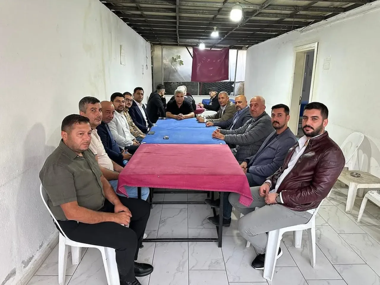 MHP Antalya'dan Serik'te "Hayırlı Günler Komşum Ziyareti" MHP Antalya'dan Serik'te "Hayırlı Günler Komşum Ziyareti"