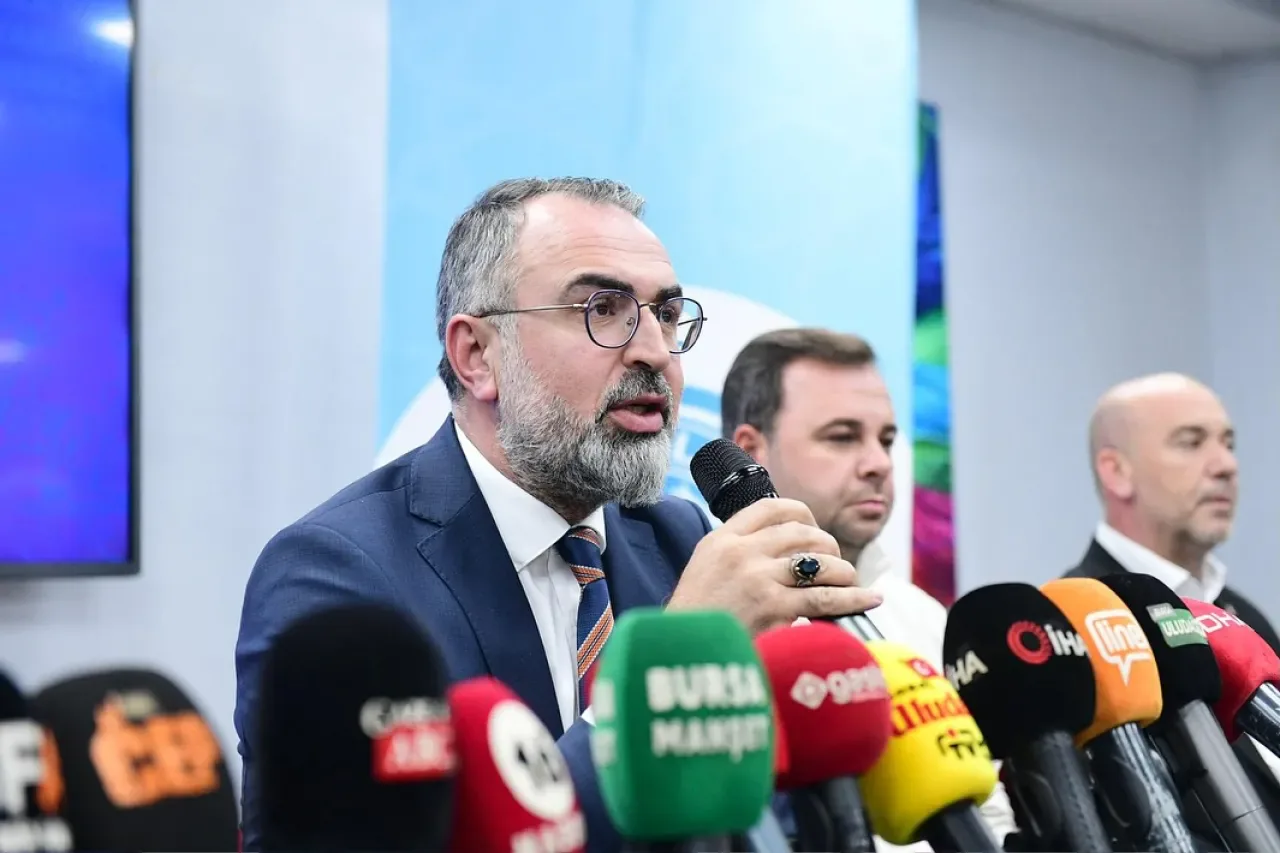 Kestel'de Afet İletişimi Güçleniyor: Muhtarlara Telsiz Dağıtıldı Kestel'de Afet İletişimi Güçleniyor: Muhtarlara Telsiz Dağıtıldı