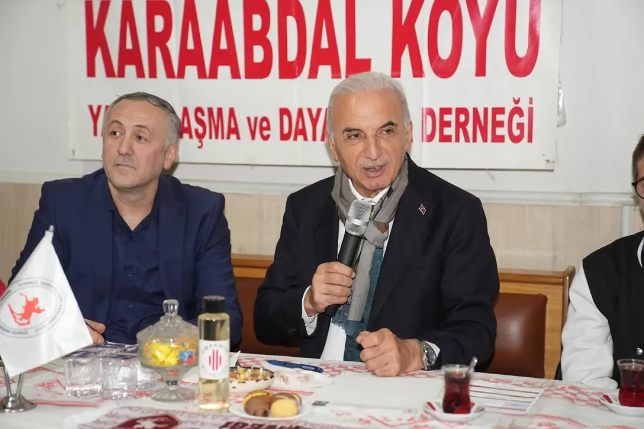 İstanbul Ümraniye Belediye Başkanı İsmet Yıldırım, Samsun Ladik Derneği'nde Hemşehrileriyle Buluştu İstanbul Ümraniye Belediye Başkanı İsmet Yıldırım, Samsun Ladik Derneği'nde Hemşehrileriyle Buluştu