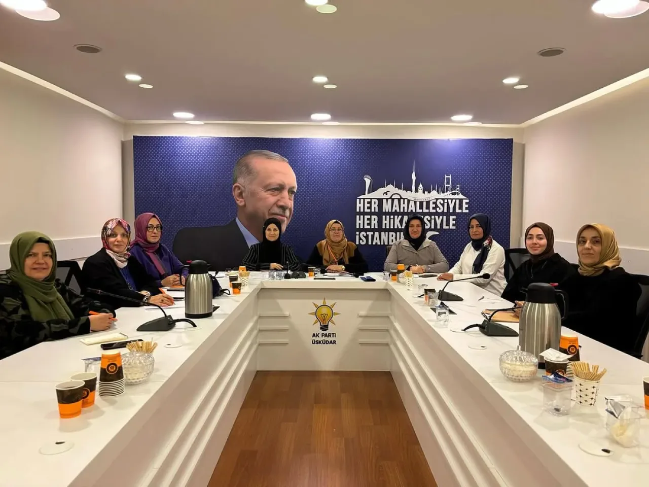 AK Parti Üsküdar Kadın Kolları Yürütme Kurulu Toplantısı Yapıldı AK Parti Üsküdar Kadın Kolları Yürütme Kurulu Toplantısı Yapıldı