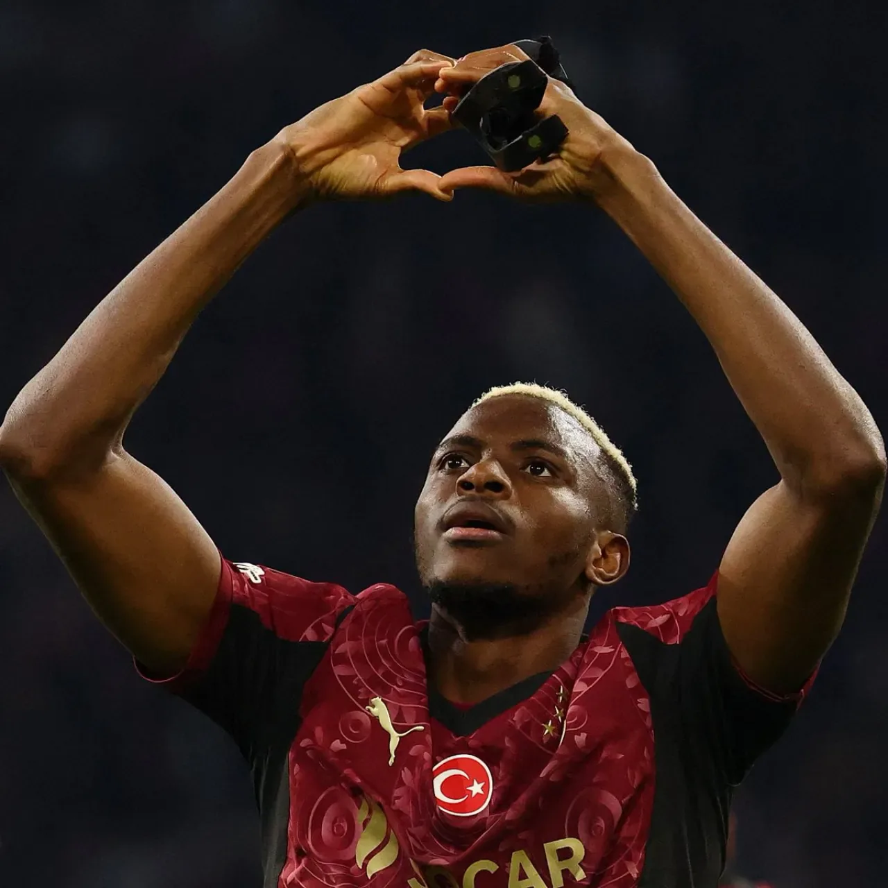 Victor Osimhen'in Galatasaray'a Transferi Gündemde Victor Osimhen'in Galatasaray'a Transferi Gündemde