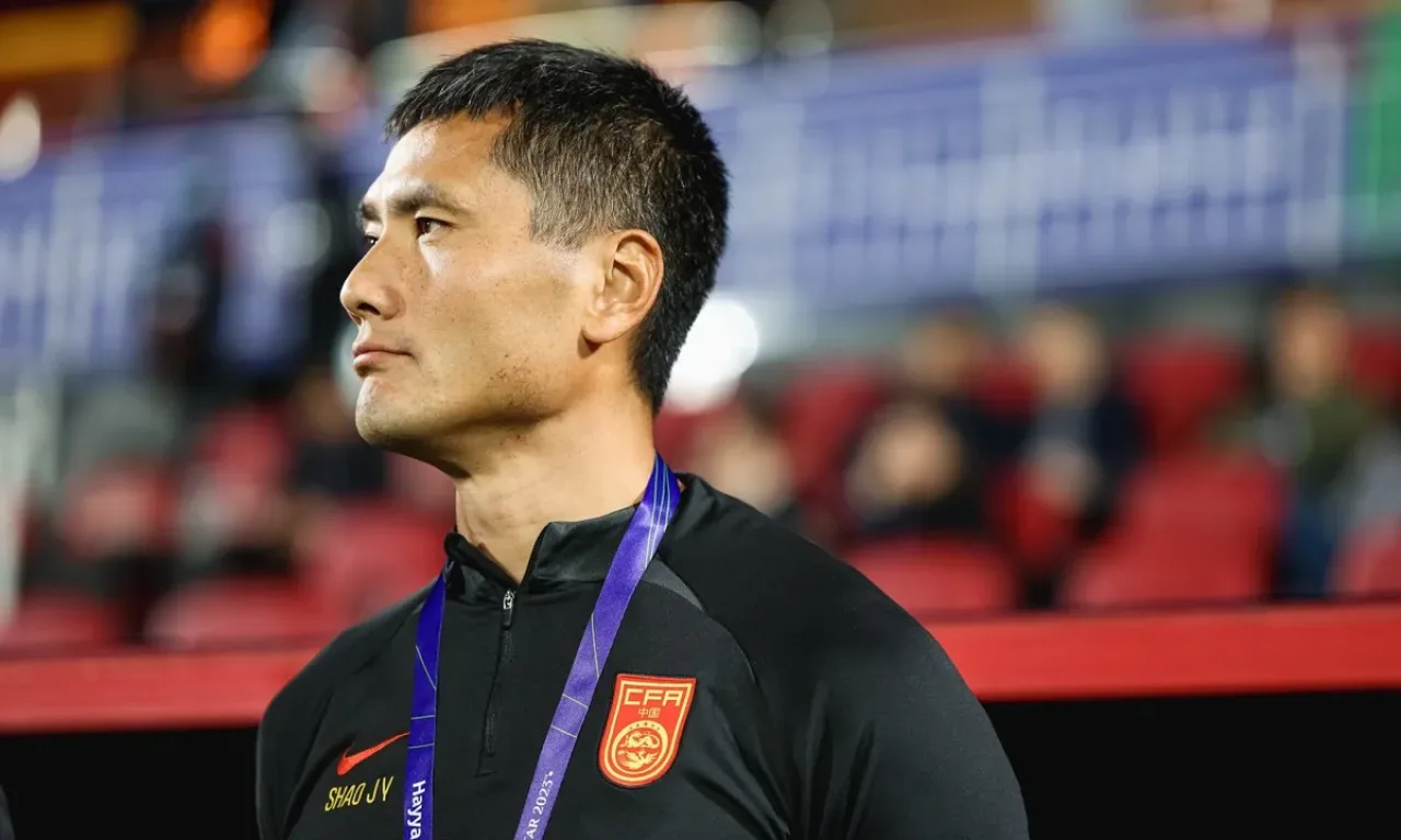 Eski Milli Futbolcu Shao Jiayi, Çin Milli Takımı'nın Baş Antrenörlüğüne Getirildi Eski Milli Futbolcu Shao Jiayi, Çin Milli Takımı'nın Baş Antrenörlüğüne Getirildi