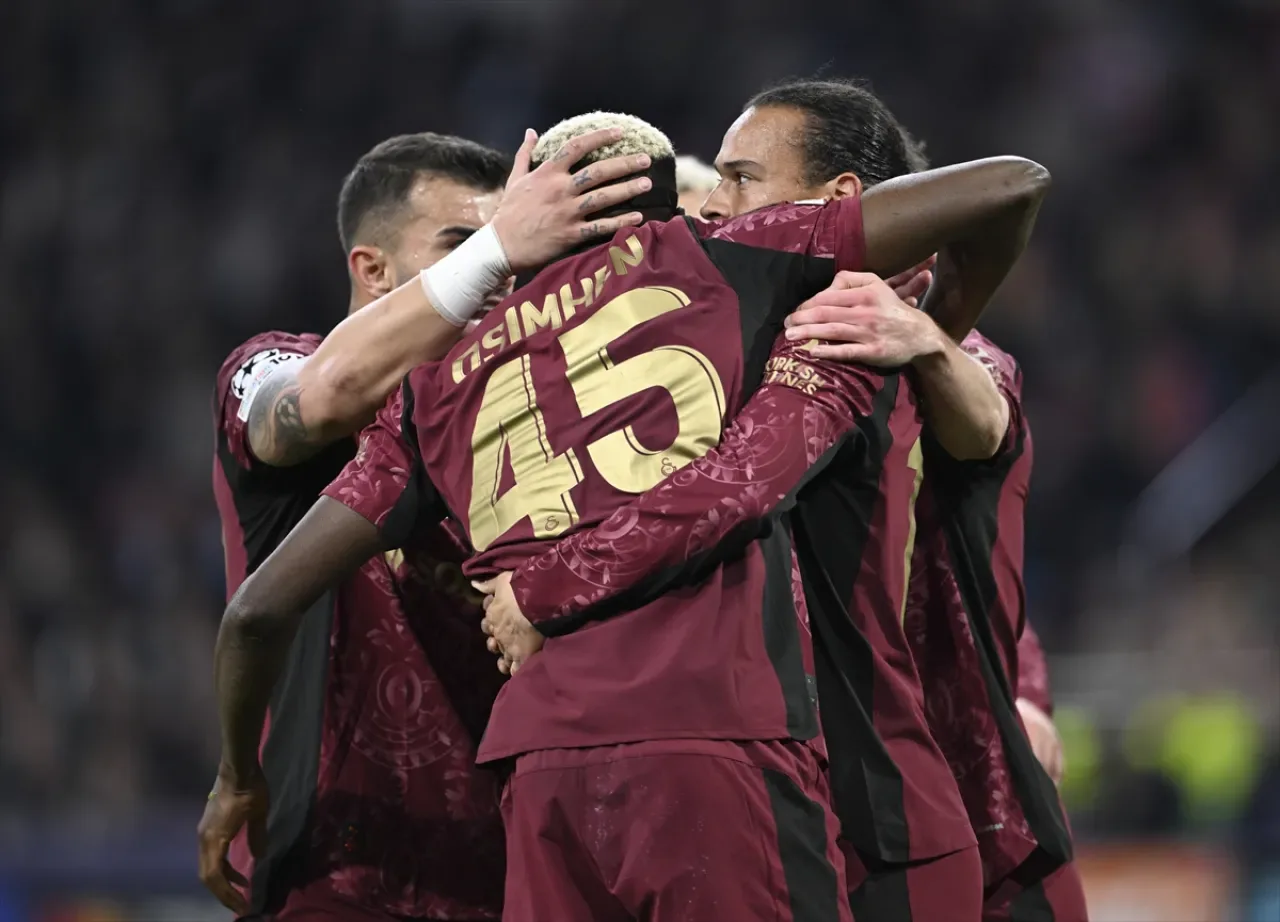 Galatasaray'ın Şampiyonlar Ligi'ndeki Başarısı UEFA Ödülünü 36 Milyon Euro'ya Çıkardı Galatasaray'ın Şampiyonlar Ligi'ndeki Başarısı UEFA Ödülünü 36 Milyon Euro'ya Çıkardı