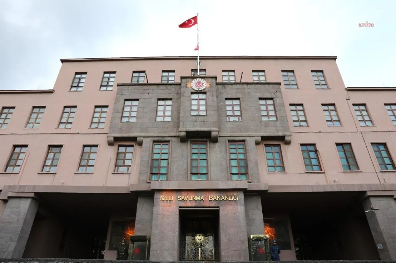 Suriyeli Askeri Öğrenciler TSK'da Görev Almayacak Suriyeli Askeri Öğrenciler TSK'da Görev Almayacak