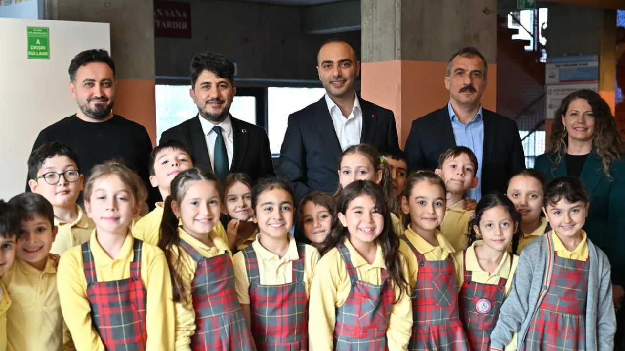 Gaziosmanpaşa'da Eğitim Alanında Anlamlı Ziyaret Gaziosmanpaşa'da Eğitim Alanında Anlamlı Ziyaret