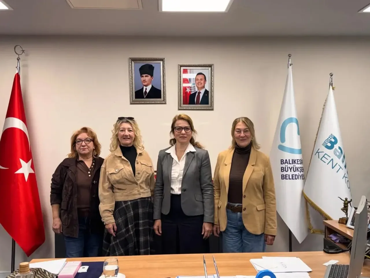 Balıkesir'de Kadın Platformu ve Kent Konseyi İş Birliği Balıkesir'de Kadın Platformu ve Kent Konseyi İş Birliği