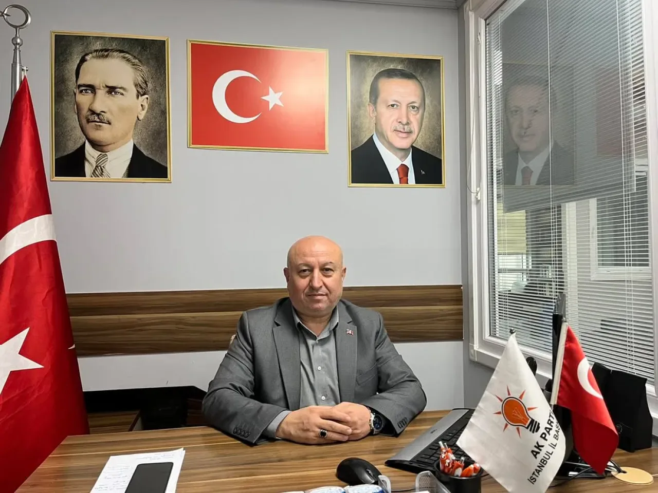 AK Parti Ümraniye İlçe Başkanlığı'nda Nöbetçi Yönetim Kurulu Üyesi Görevine Başladı AK Parti Ümraniye İlçe Başkanlığı'nda Nöbetçi Yönetim Kurulu Üyesi Görevine Başladı