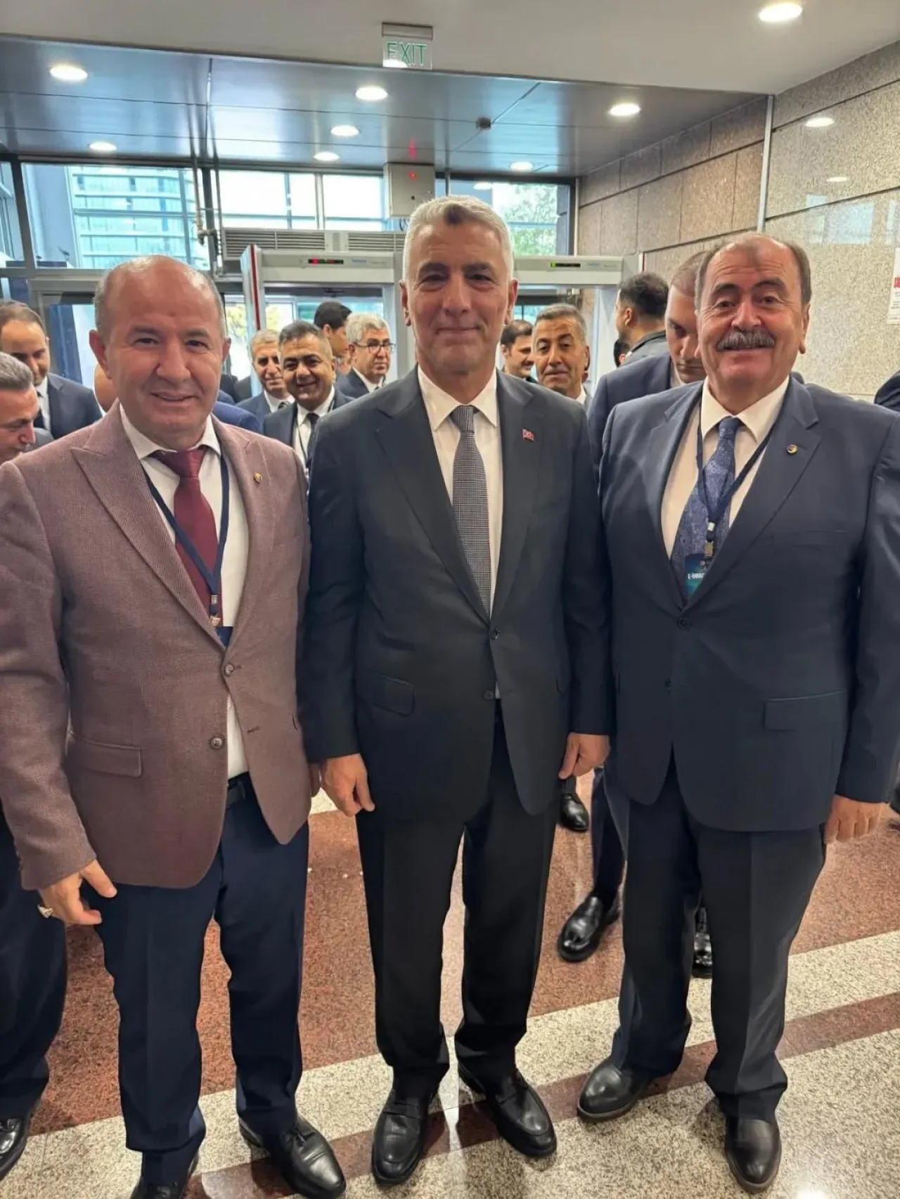 Polatlı Ticaret Odası Başkanı Ulvi Sakarya, Ankara E-İhracat Zirvesi'nde Sektör Buluşmasına Katıldı Polatlı Ticaret Odası Başkanı Ulvi Sakarya, Ankara E-İhracat Zirvesi'nde Sektör Buluşmasına Katıldı