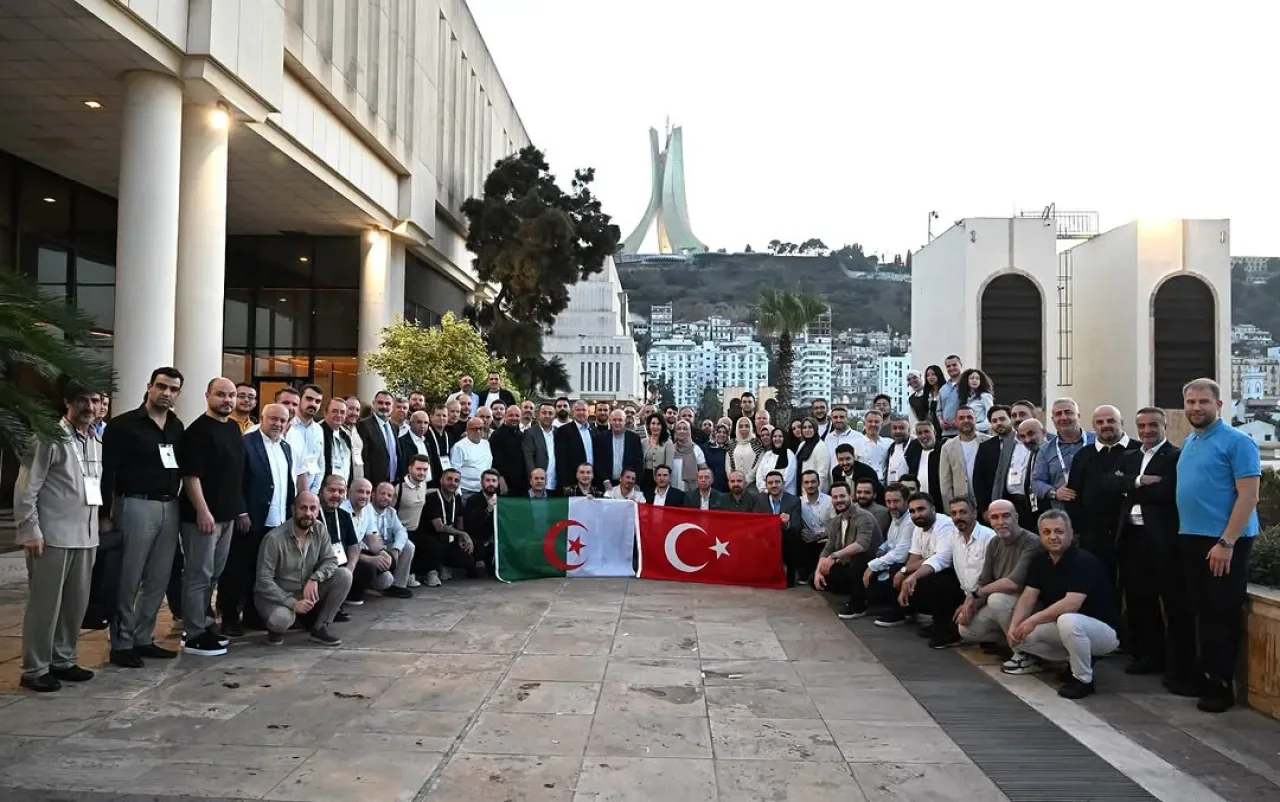 BTSO Öncülüğünde Cezayir'de Gerçekleştirilen Bebek ve Çocuk Konfeksiyonu B2B Etkinliği Sona Erdi BTSO Öncülüğünde Cezayir'de Gerçekleştirilen Bebek ve Çocuk Konfeksiyonu B2B Etkinliği Sona Erdi