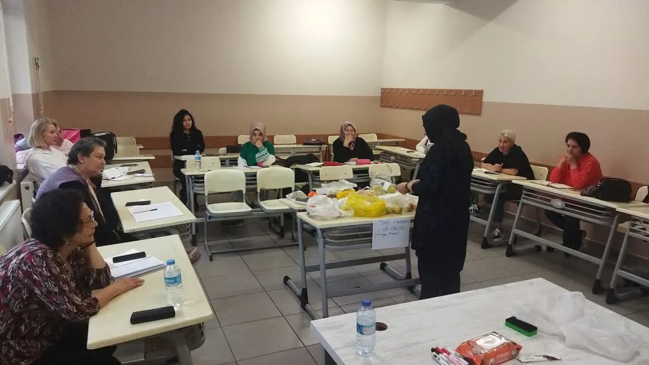 Beşiktaş'ta Yaşam Boyu Öğrenme İçin Adres: Halk Eğitimi Merkezi Beşiktaş'ta Yaşam Boyu Öğrenme İçin Adres: Halk Eğitimi Merkezi