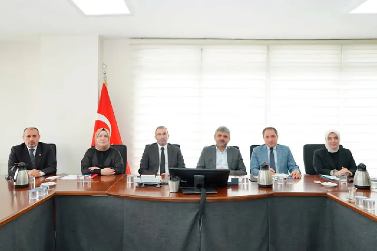 AK Parti Pendik İlçe Teşkilatı, Kasım Ayı Meclis Toplantısı Öncesi Grup Toplantısını Gerçekleştirdi AK Parti Pendik İlçe Teşkilatı, Kasım Ayı Meclis Toplantısı Öncesi Grup Toplantısını Gerçekleştirdi