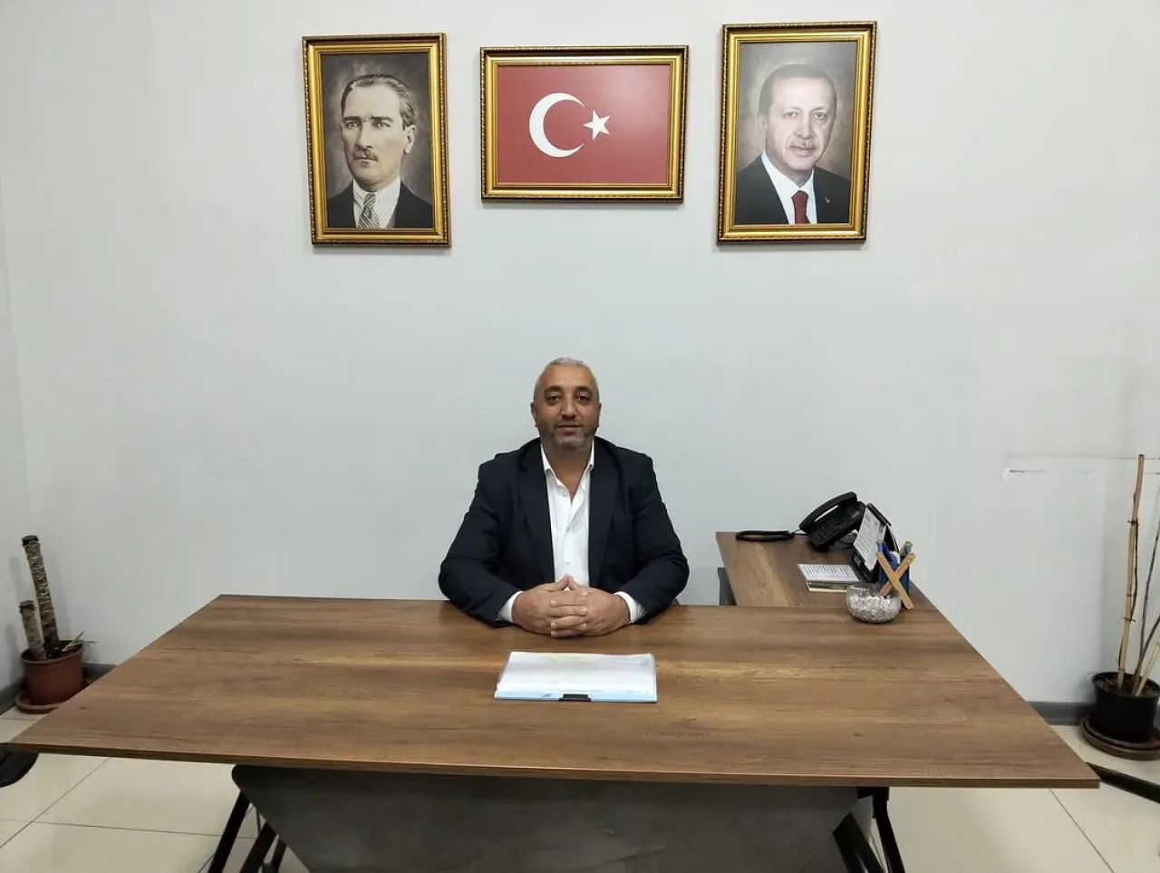 <h1>AK Parti Gölbaşı İlçe Başkanlığı'ndan Vatandaşa Davet</h1> <h1>AK Parti Gölbaşı İlçe Başkanlığı'ndan Vatandaşa Davet</h1>