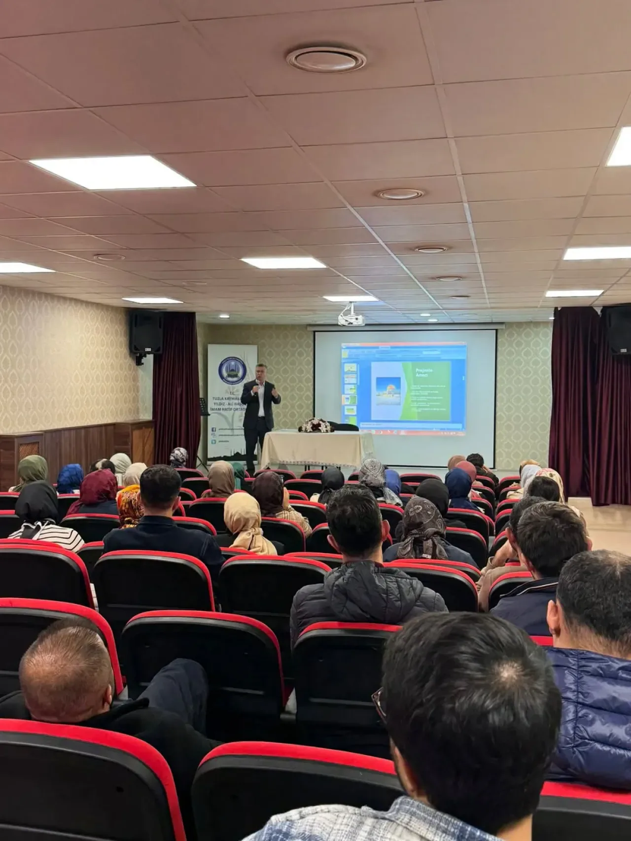 İstanbul Tuzla'da Öğretmenlere Kudüs Temalı Proje Tanıtıldı İstanbul Tuzla'da Öğretmenlere Kudüs Temalı Proje Tanıtıldı