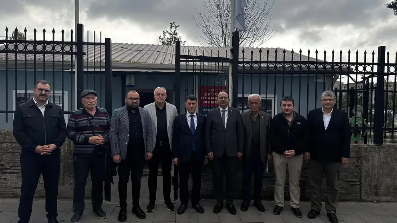 Şişli Kaymakamı Cevdet Ertürkmen, Yayla Mahallesi'nde Hane Ziyaretleri Gerçekleştirdi Şişli Kaymakamı Cevdet Ertürkmen, Yayla Mahallesi'nde Hane Ziyaretleri Gerçekleştirdi