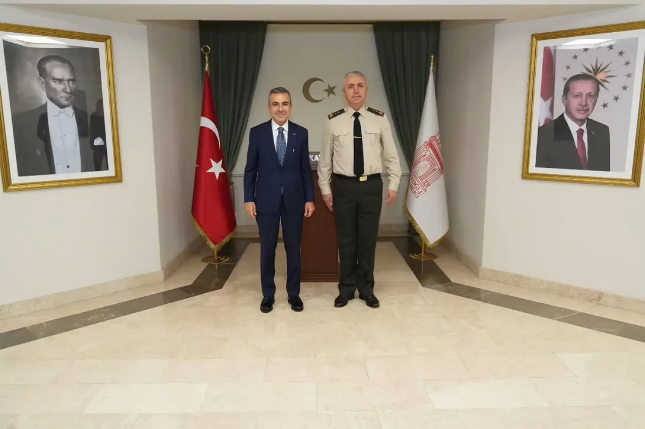 Millî Savunma Üniversitesi Rektör Yardımcısı Beyoğlu Kaymakamını Ziyaret Etti Millî Savunma Üniversitesi Rektör Yardımcısı Beyoğlu Kaymakamını Ziyaret Etti