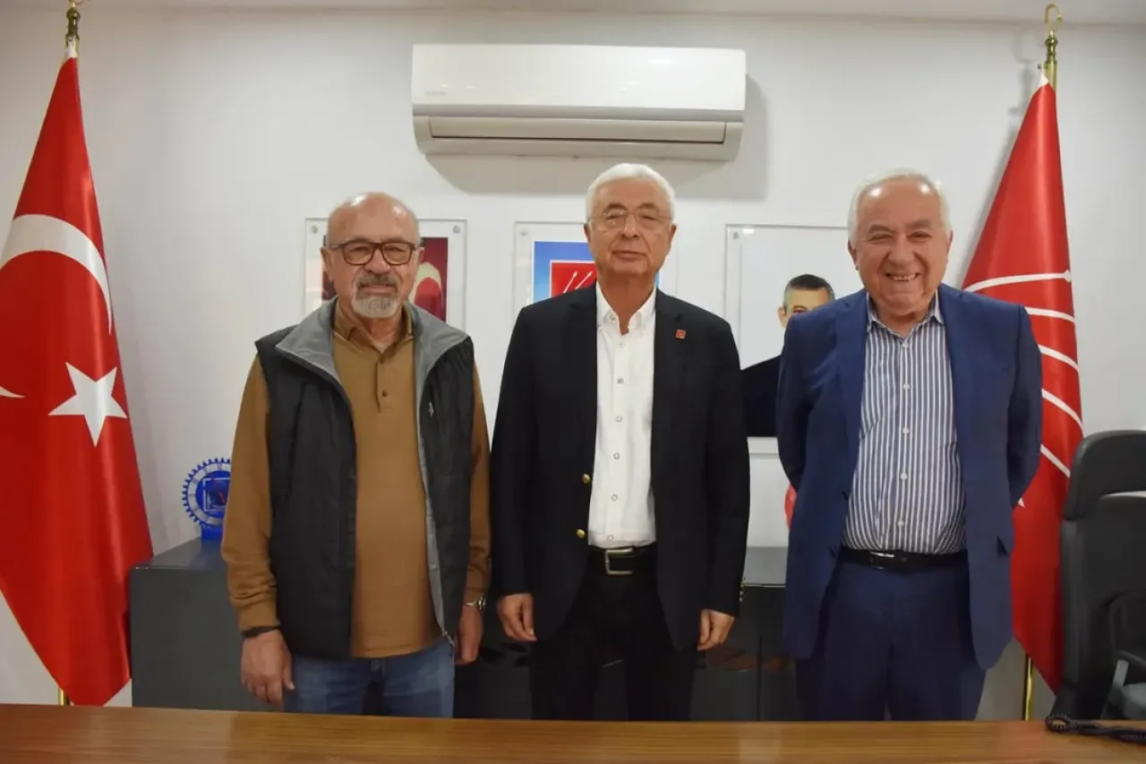 CHP Antalya'da Teşekkür Ziyareti CHP Antalya'da Teşekkür Ziyareti