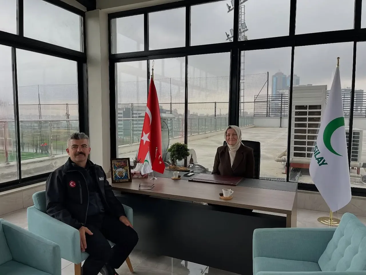 Yeşilay Esenler ve AFAD'dan Afet Koordinasyonu İçin Önemli Görüşme Yeşilay Esenler ve AFAD'dan Afet Koordinasyonu İçin Önemli Görüşme