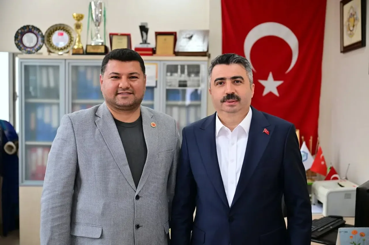 Bursa Yıldırım Belediye Başkanı Oktay Yılmaz, Bağlaraltı Mahallesinde Muhtar Ziyareti Gerçekleştirdi Bursa Yıldırım Belediye Başkanı Oktay Yılmaz, Bağlaraltı Mahallesinde Muhtar Ziyareti Gerçekleştirdi