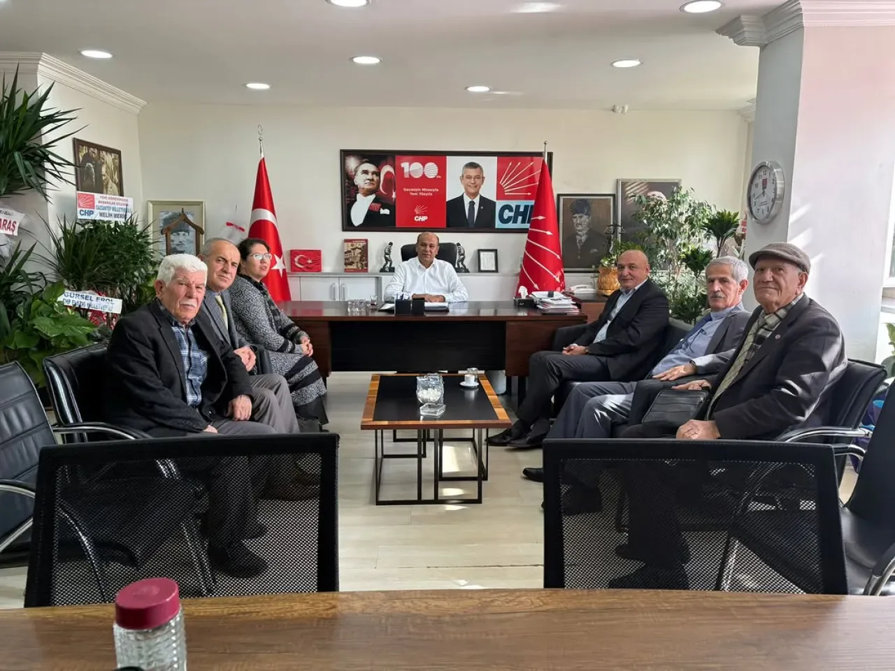 CHP Gaziantep İl Başkanlığı, Şizofreni Hastaları Derneği ile Dayanışma Görüşmesi Yaptı CHP Gaziantep İl Başkanlığı, Şizofreni Hastaları Derneği ile Dayanışma Görüşmesi Yaptı